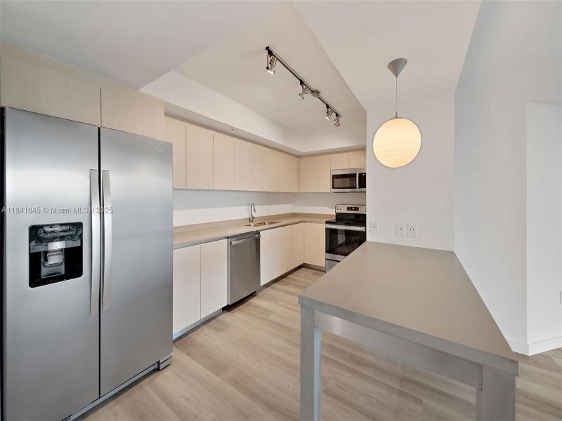 Property photo # 6
