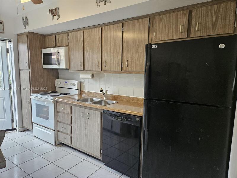 Property photo # 7