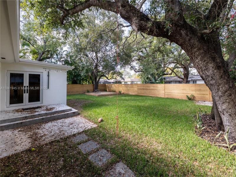 Property photo # 9