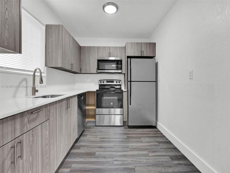 Property photo # 7