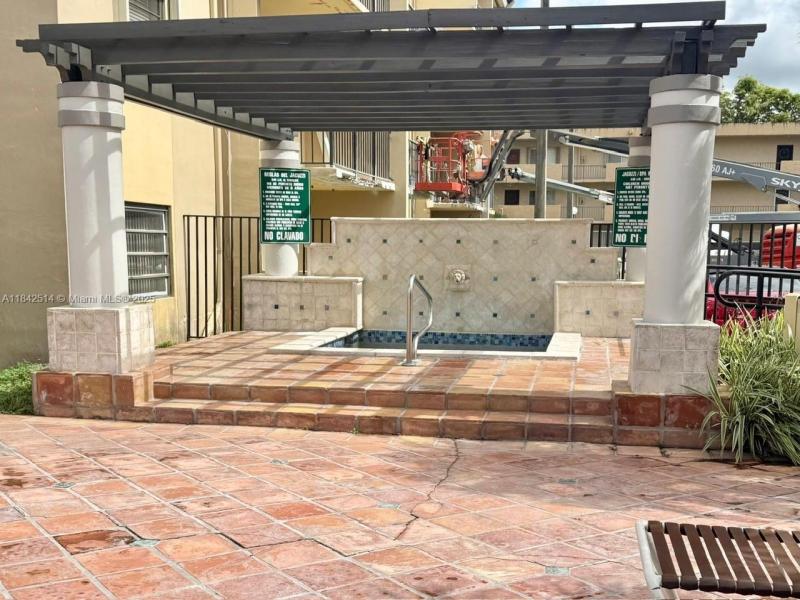 Property photo # 4