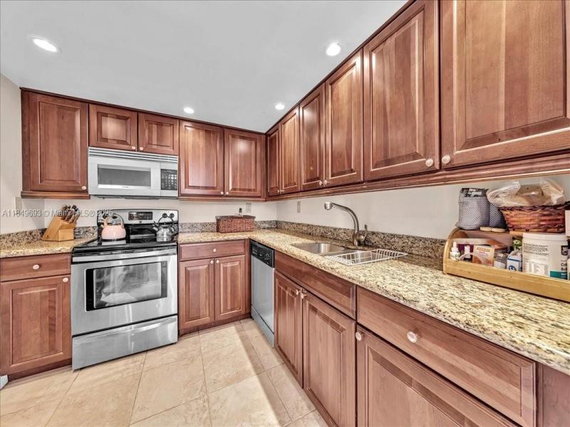 Property photo # 4