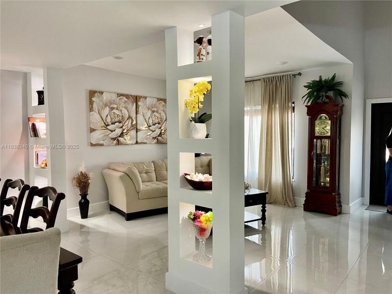 Property photo # 2