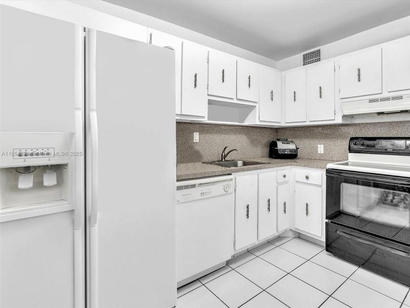 Property photo # 8
