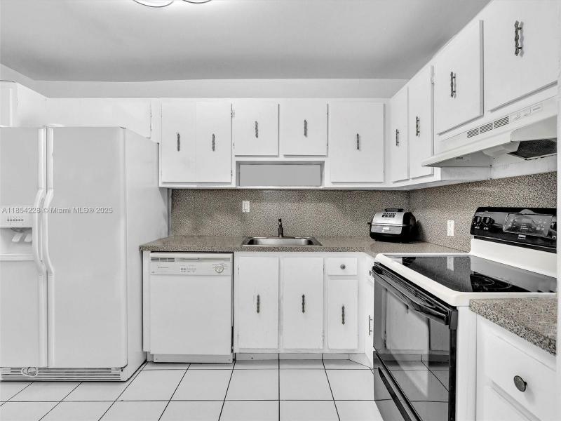 Property photo # 4