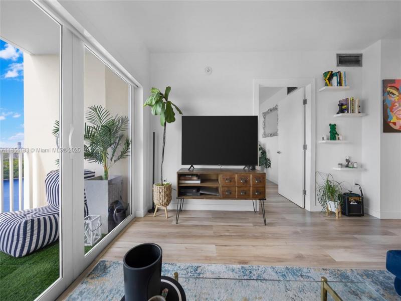Property photo # 2