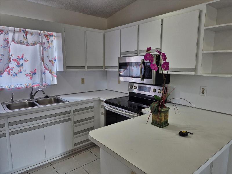 Property photo # 7