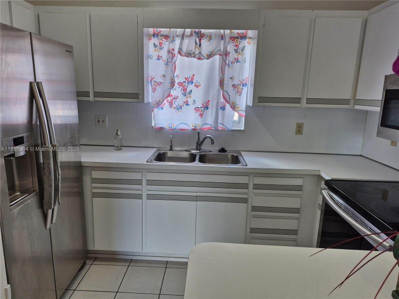 Property photo # 9