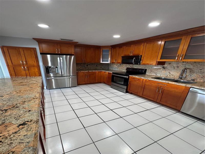 Property photo # 2
