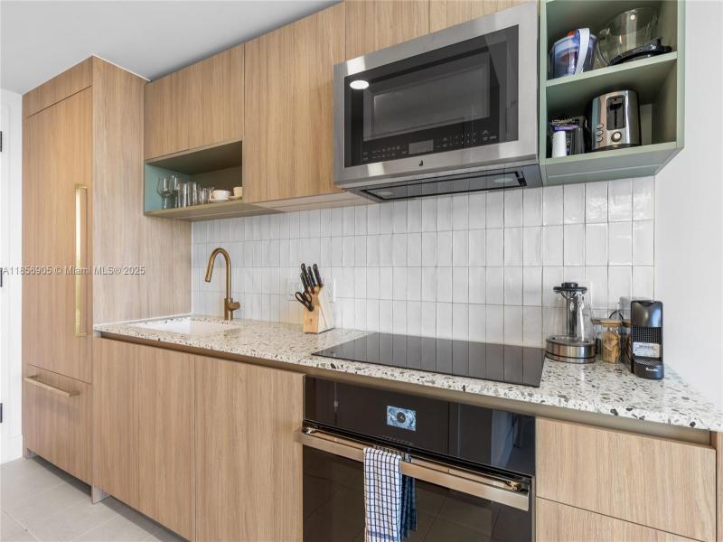 Property photo # 8
