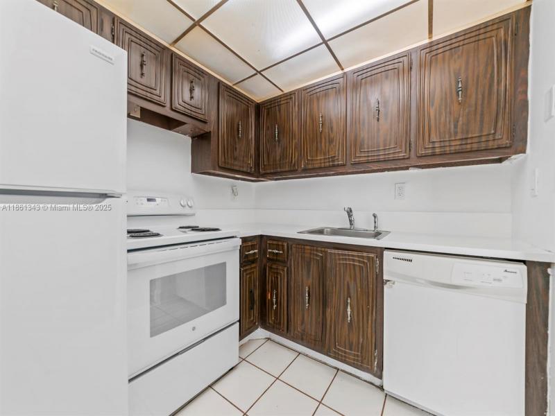 Property photo # 4