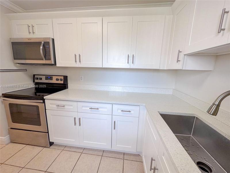 Property photo # 9