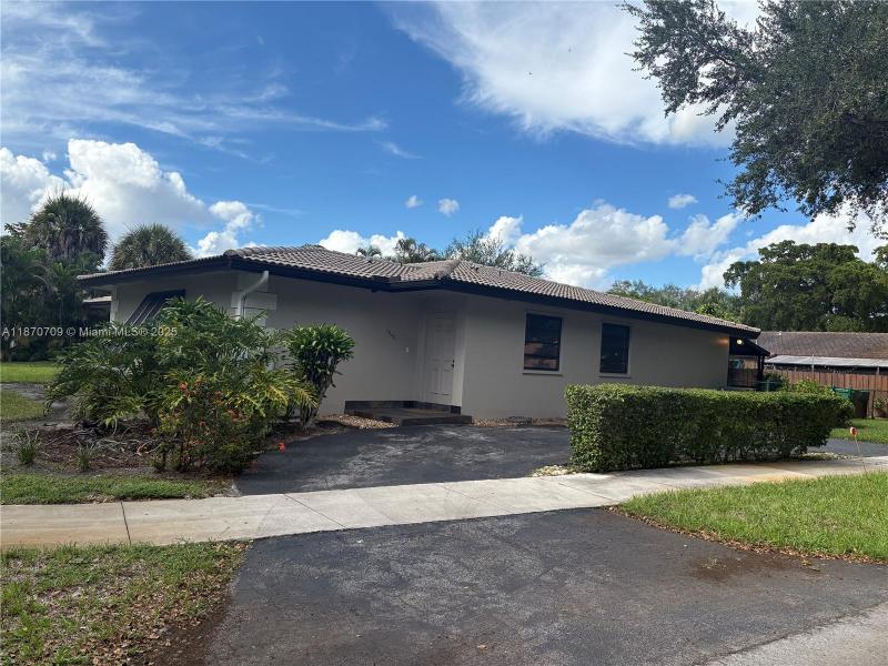 Property photo # 0