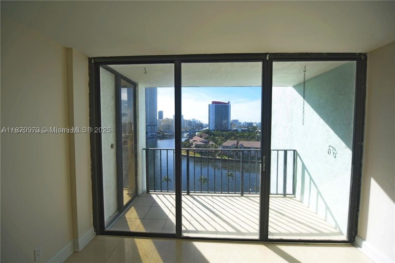 Aluguel de apartamento no 200 Leslie 1124