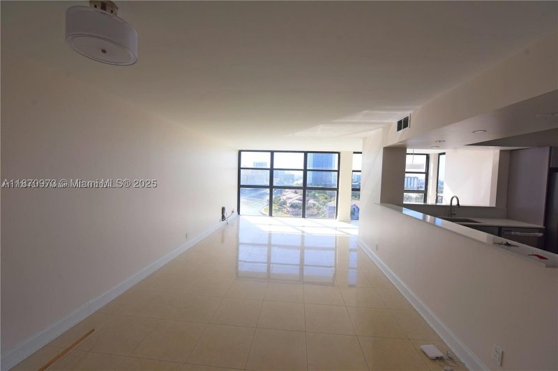 Aluguel de apartamento no 200 Leslie 1124