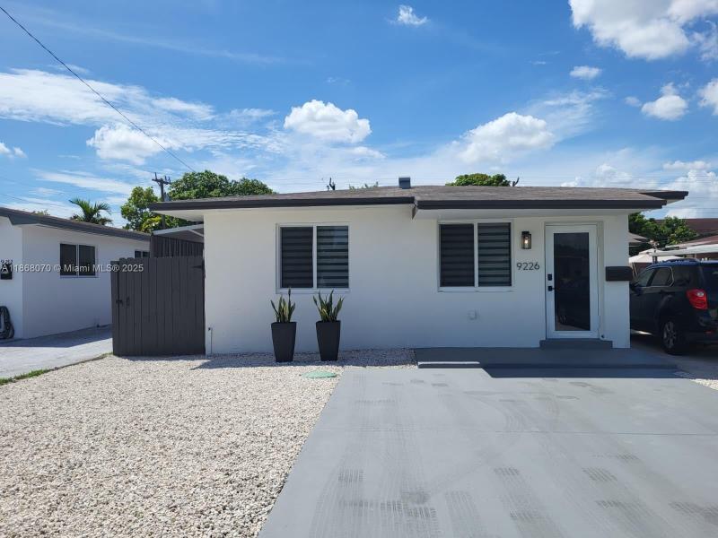 Property photo # 0