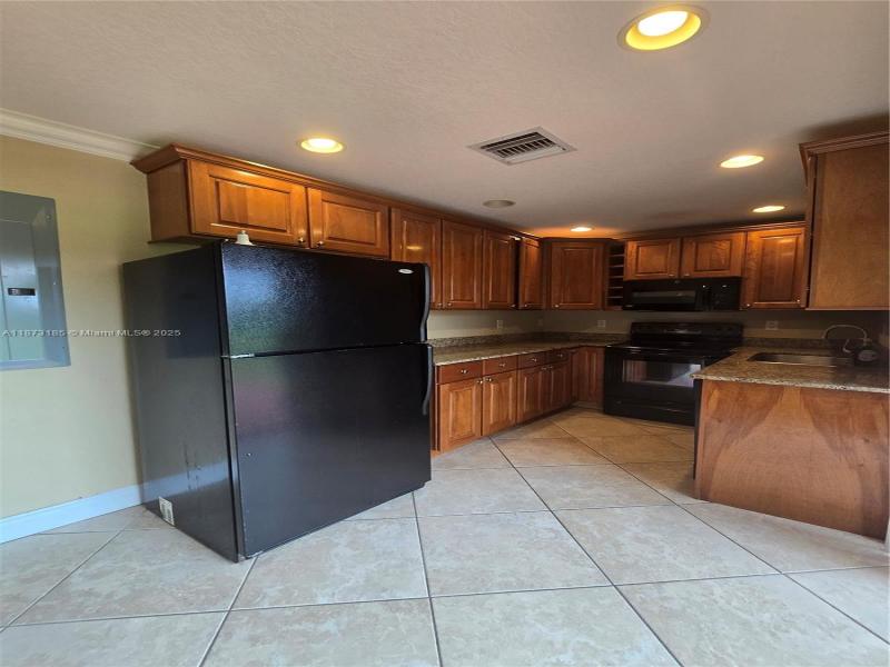 Property photo # 3