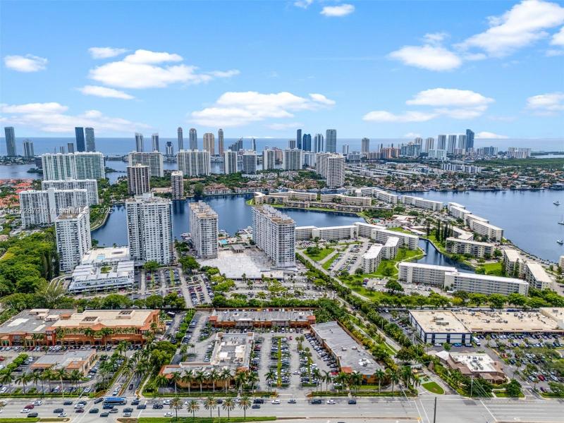 Comprar apartamento en Del Prado South Tower PH04 & PH03