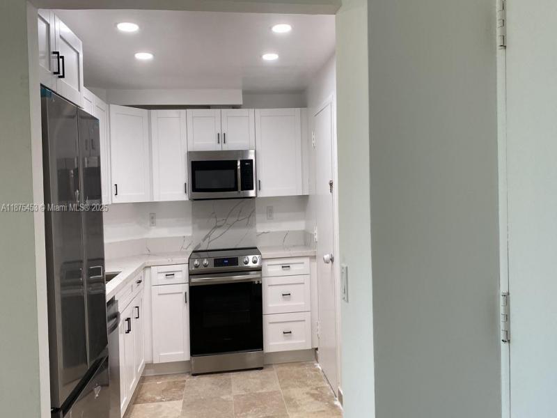Property photo # 9