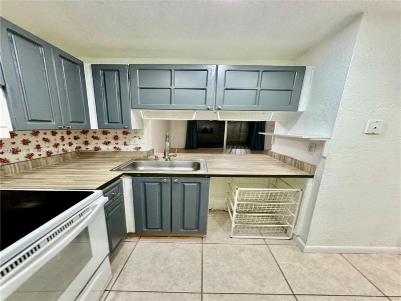 Property photo # 2