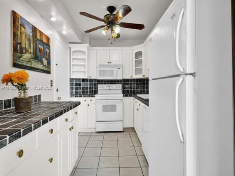Property photo # 9