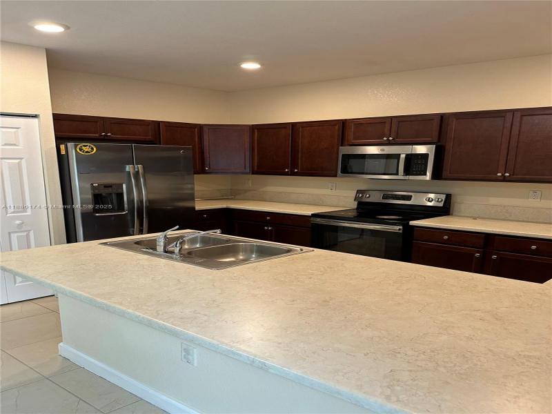 Property photo # 7