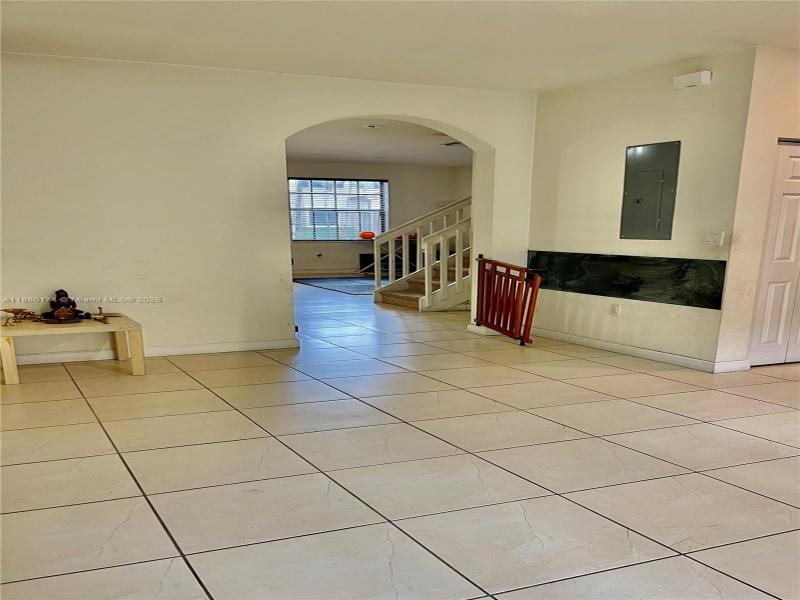 Property photo # 6