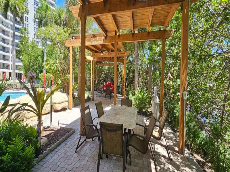 Property photo # 4