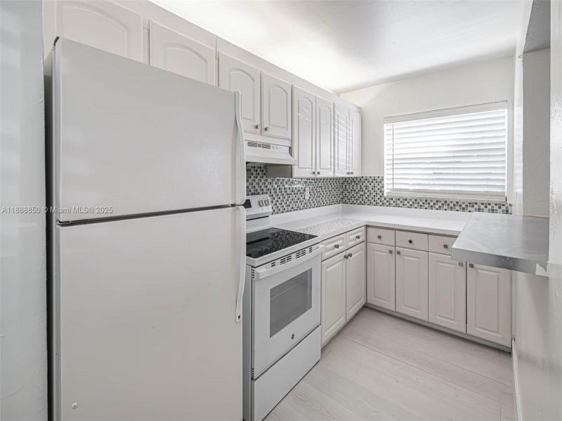 Property photo # 9