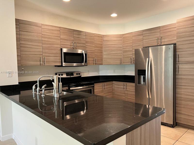Property photo # 4
