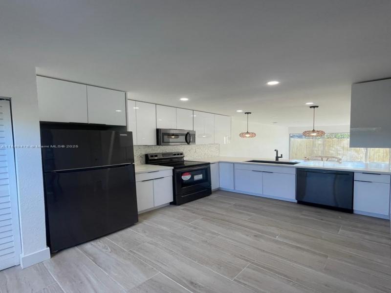 Property photo # 8