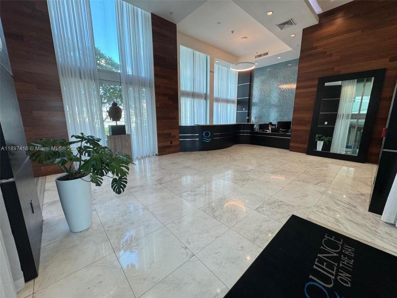 Comprar apartamento en Eloquence on the Bay 1202