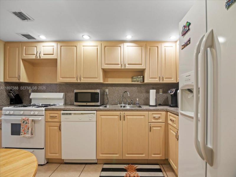 Apartment for rent at Parker Tower 207