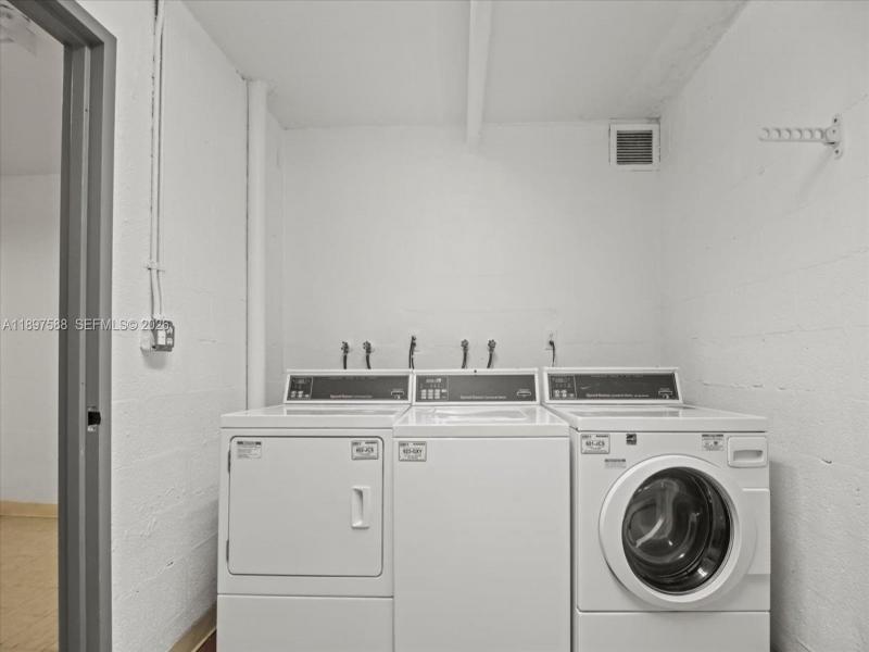 Apartment for rent at Parker Tower 207