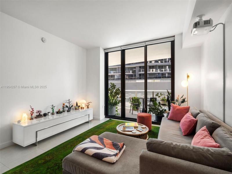 Property photo # 6