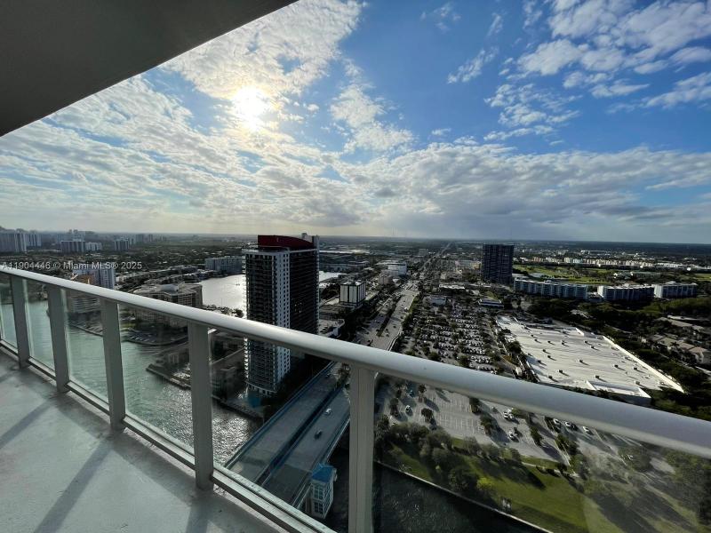 Condo for sale at Hyde Beach House R3306