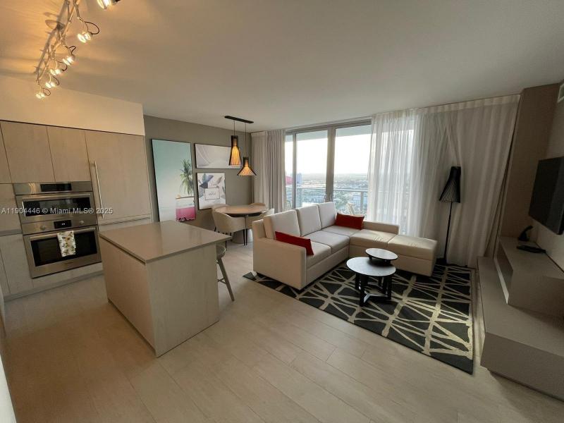 Hyde Beach House Apt #R3306