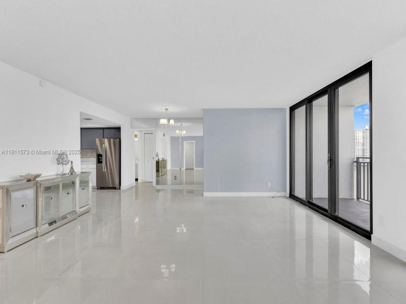 Comprar apartamento en Bay Country Club 803