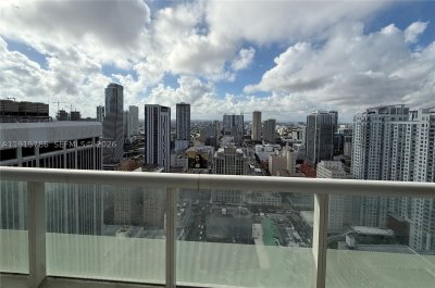 50 Biscayne Apt #3911