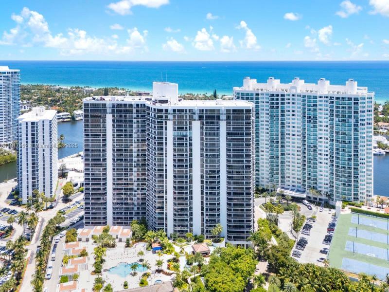 Hamptons West Apt #1009