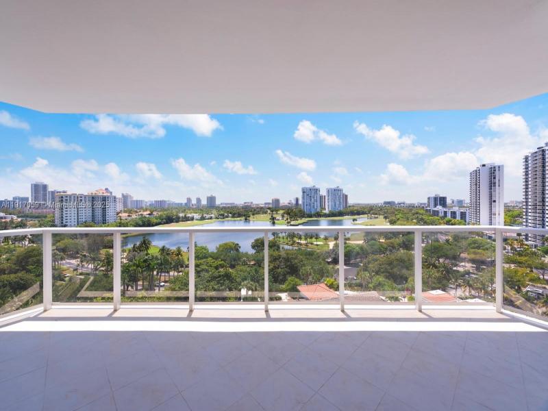 Comprar apartamento en Hamptons West 1009