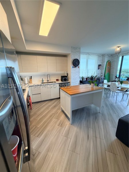 Condo for sale at Baltus House 902