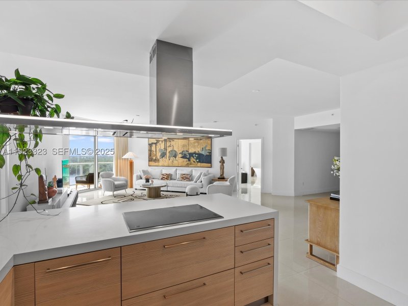 Comprar apartamento en Marina Palms Yacht Club 1104