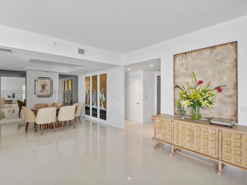 Comprar apartamento en Marina Palms Yacht Club 1104