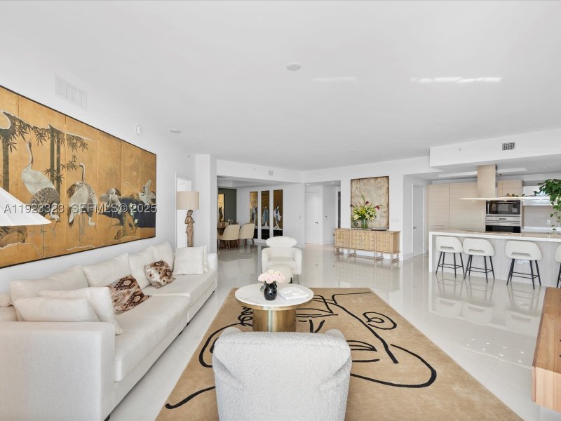 Comprar apartamento en Marina Palms Yacht Club 1104