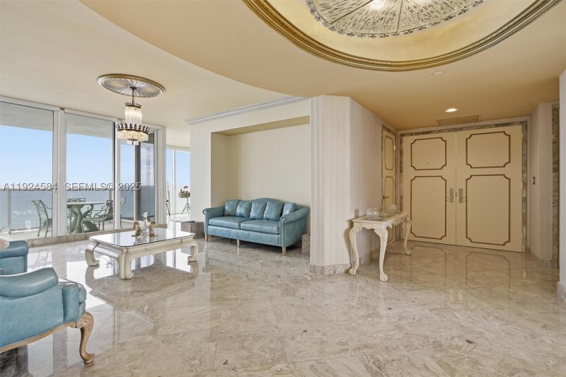 Comprar apartamento en Ocean Two 505