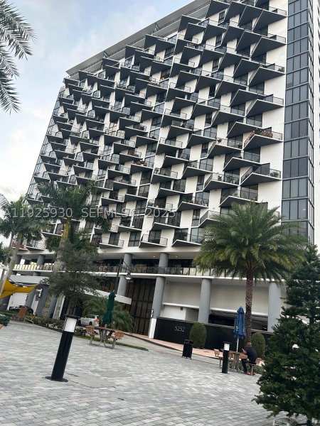 Condo for sale at 5252 Paseo Doral 706