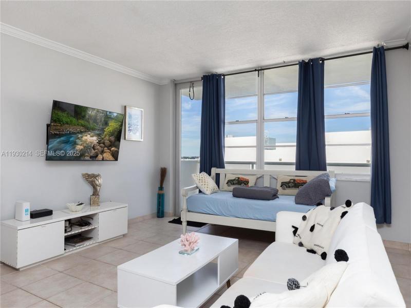 Condo for sale at Sea Air Towers 1421