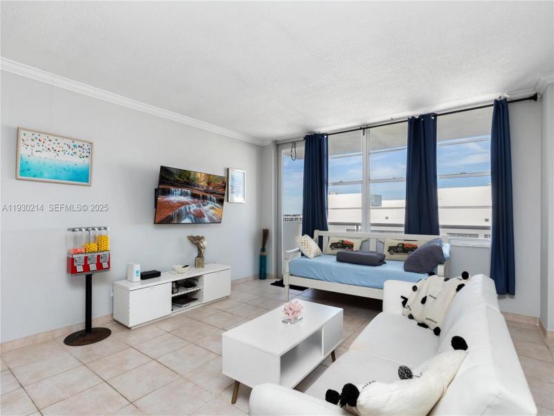 Condo for sale at Sea Air Towers 1421