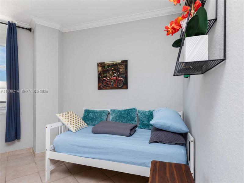 Condo for sale at Sea Air Towers 1421